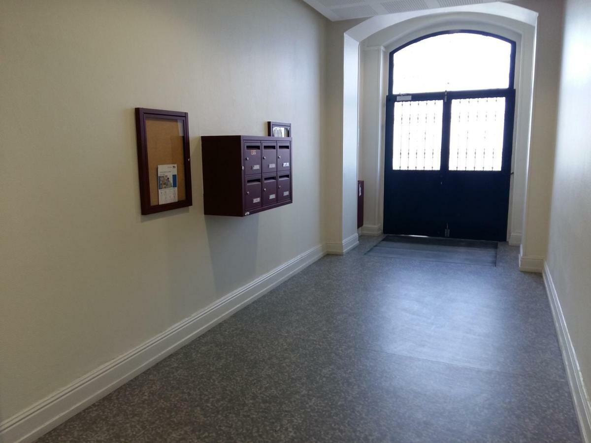 Studio De Charme Au Pied De La Gare Apartment Colmar Exterior photo